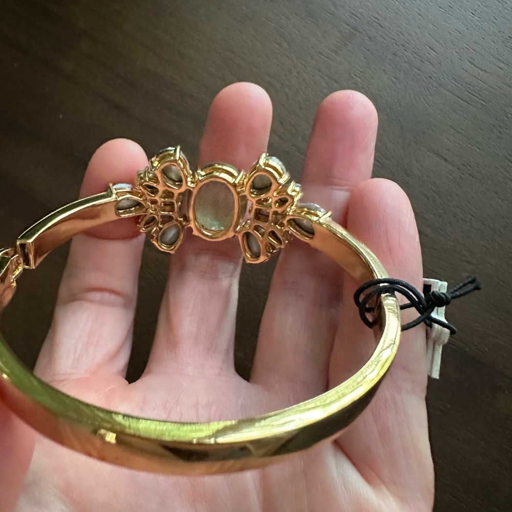 Juicy Couture Pear Cut Cluster Hinge Bracelet NWT - Picture 8 of 16